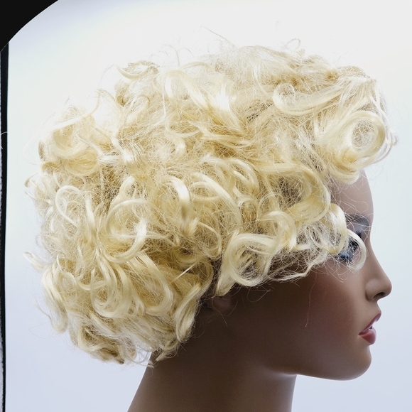Blonde Short Curly Wig - Picture 3 of 6
